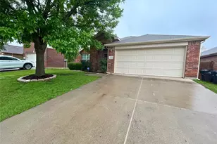 6304 Spring Ranch Dr, Fort Worth, TX 76179 - Photo 3
