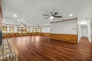 1904 Meadow Glen, Irving, TX 75060 - Photo 5