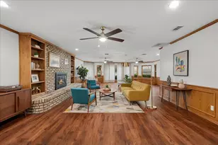 1904 Meadow Glen, Irving, TX 75060 - Photo 19