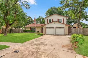 1904 Meadow Glen, Irving, TX 75060 - Photo 1