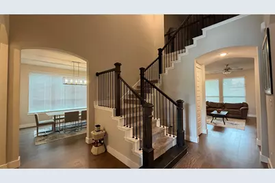 912 Fallbrook Avenue, Denton, TX 76210 - Photo 3