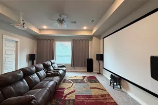 912 Fallbrook Ave, Denton, TX 76210 - Photo 17