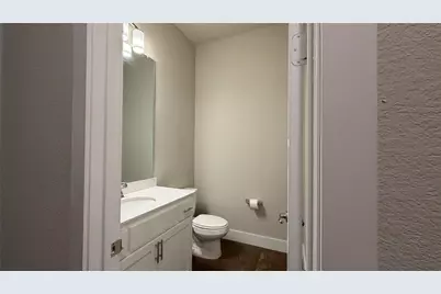 912 Fallbrook Avenue, Denton, TX 76210 - Photo 15
