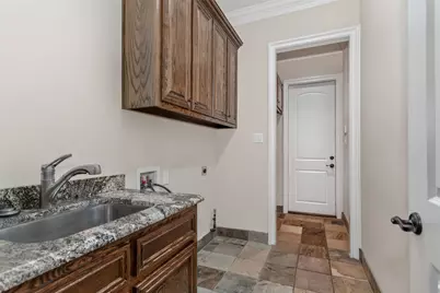 6628 Sondra Drive, Dallas, TX 75214 - Photo 13