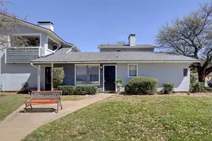 604 Timberline Dr, Hurst, TX 76053 - Photo 3