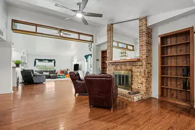 4510 Bridgeport Drive, Garland, TX 75043 - Photo 9