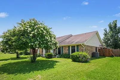 4510 Bridgeport Drive, Garland, TX 75043 - Photo 3