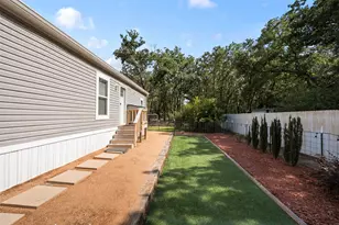 229 Forest Ln Dr, Mabank, TX 75156 - Photo 1