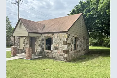 400 S Broad Street, Saint Jo, TX 76265 - Photo 11