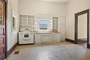 400 S Broad St, Saint Jo, TX 76265 - Photo 5