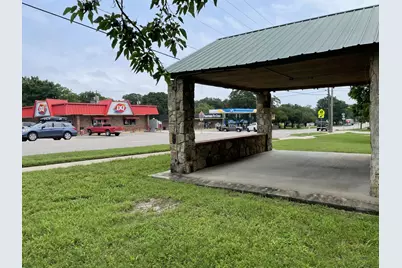 400 S Broad Street, Saint Jo, TX 76265 - Photo 13