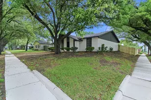 6422 Faircove Cir, Garland, TX 75043 - Photo 3