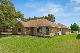 3718 Thornhill Way, Rowlett, TX 75088 - Photo 3