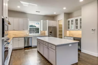 7700 Eastern Avenue #401, Dallas, TX 75209 - Photo 11