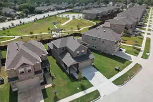 2806 Henson Ln, Garland, TX 75040 - Photo 31