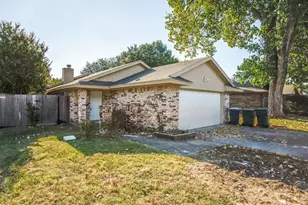 5102 Lakeridge Ct, Garland, TX 75043 - Photo 1