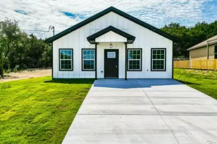 4315 Mountain Hollow Dr, Granbury, TX 76048 - Photo 1