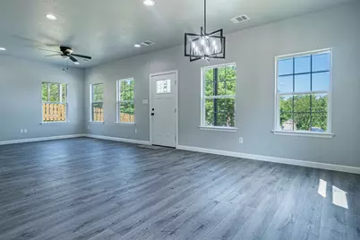 4315 Mountain Hollow Drive, Granbury, TX 76048 - Photo 11