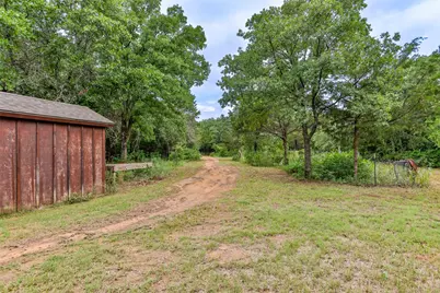 8963 Fm 677 N, Saint Jo, TX 76265 - Photo 23