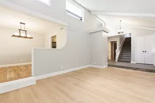 14372 Haymeadow Cir, Dallas, TX 75254 - Photo 9