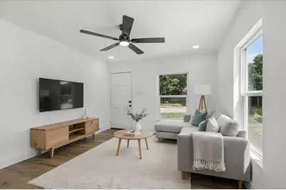 1808 Glenmore Avenue, Fort Worth, TX 76102 - Photo 1