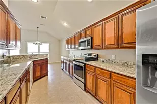 8633 Corral Cir, Fort Worth, TX 76244 - Photo 5
