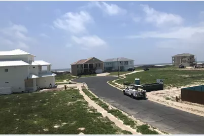 134 China Beach Drive, Corpus Christi, TX 78373 - Photo 3