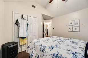 808 Chancellorsville Pkwy, Grand Prairie, TX 75052 - Photo 19