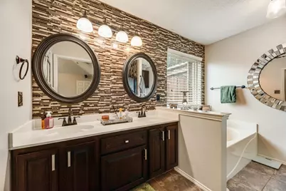 808 Chancellorsville Parkway, Grand Prairie, TX 75052 - Photo 25