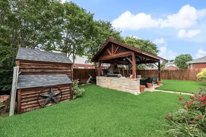 808 Chancellorsville Parkway, Grand Prairie, TX 75052 - Photo 31
