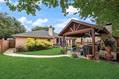 808 Chancellorsville Parkway, Grand Prairie, TX 75052 - Photo 29