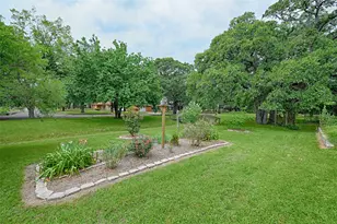 4082 Tracy Ln, Greenville, TX 75402 - Photo 33