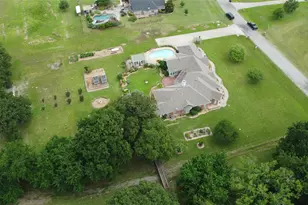 4082 Tracy Ln, Greenville, TX 75402 - Photo 7