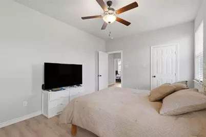 1409 Denton Drive, Carrollton, TX 75006 - Photo 23