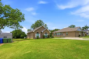 1409 Denton Dr, Carrollton, TX 75006 - Photo 3
