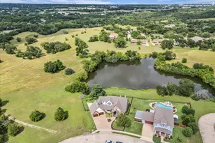 404 Charleston Park Dr, Woodway, TX 76712 - Photo 39