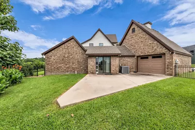 404 Charleston Park Drive, Woodway, TX 76712 - Photo 35