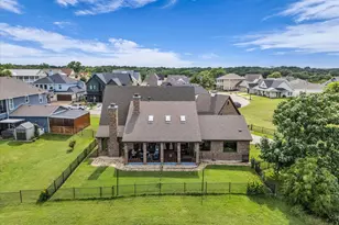 404 Charleston Park Dr, Woodway, TX 76712 - Photo 33