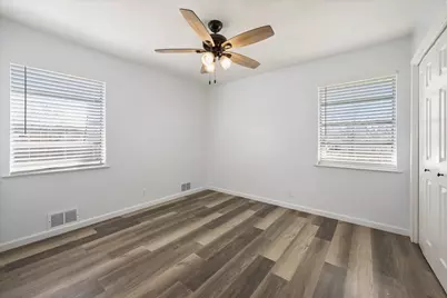 2316 Gilbert Circle, Arlington, TX 76010 - Photo 31