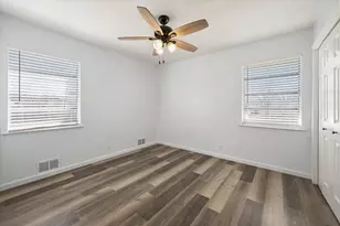2316 Gilbert Cir, Arlington, TX 76010 - Photo 31