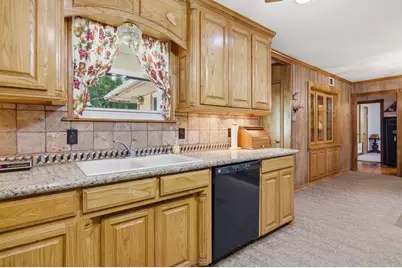 3411 Lakeview Drive, Grapevine, TX 76051 - Photo 13