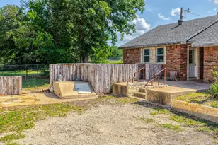 3130 Oak Trail Dr, Granbury, TX 76048 - Photo 5