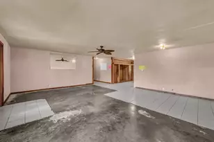 3130 Oak Trail Dr, Granbury, TX 76048 - Photo 7