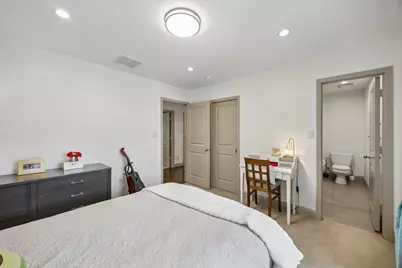 9261 Meadowglen Drive, Dallas, TX 75238 - Photo 11