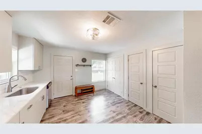 2952 Randy Lane, Farmers Branch, TX 75234 - Photo 11