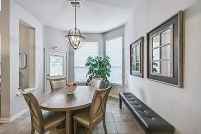 2659 Bridgewater Drive, Grand Prairie, TX 75054 - Photo 11
