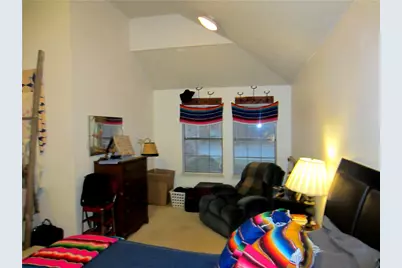 940 Sylvan Creek Drive, Lewisville, TX 75067 - Photo 9