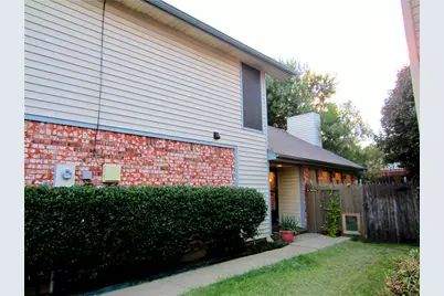 940 Sylvan Creek Drive, Lewisville, TX 75067 - Photo 3