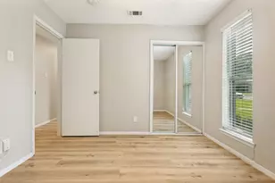 2117 Oak Brook Dr, Richardson, TX 75081 - Photo 9