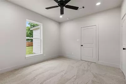 502 W 6th Street, McGregor, TX 76657 - Photo 9